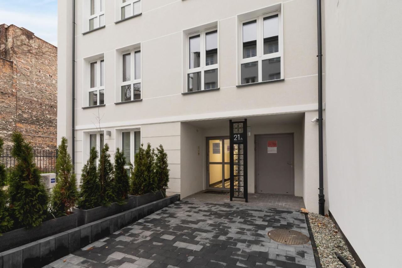 City Studio With Ac Czarnowiejska By Renters Kraków Zewnętrze zdjęcie
